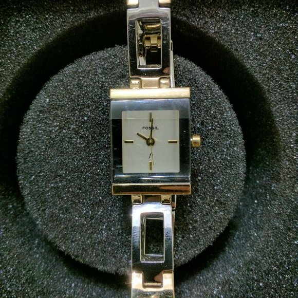 F2 Watch Two Tone Silver Gold Beauty Parlor - Picture 4 of 9